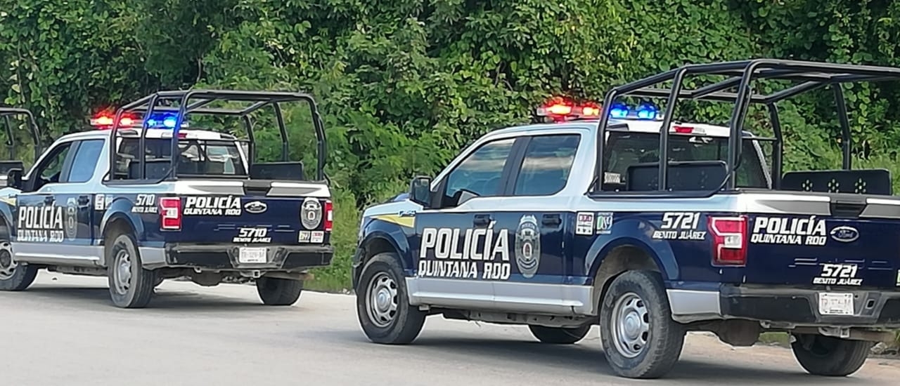 El sujeto fue encontrado a un costado de la carretera hacia la autopista Cancún - Mérida