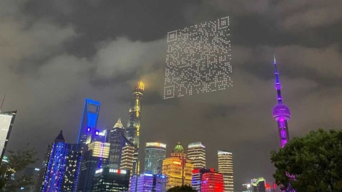 Realizan código QR de drones en el cielo en China Realizan código QR de drones en el cielo en China