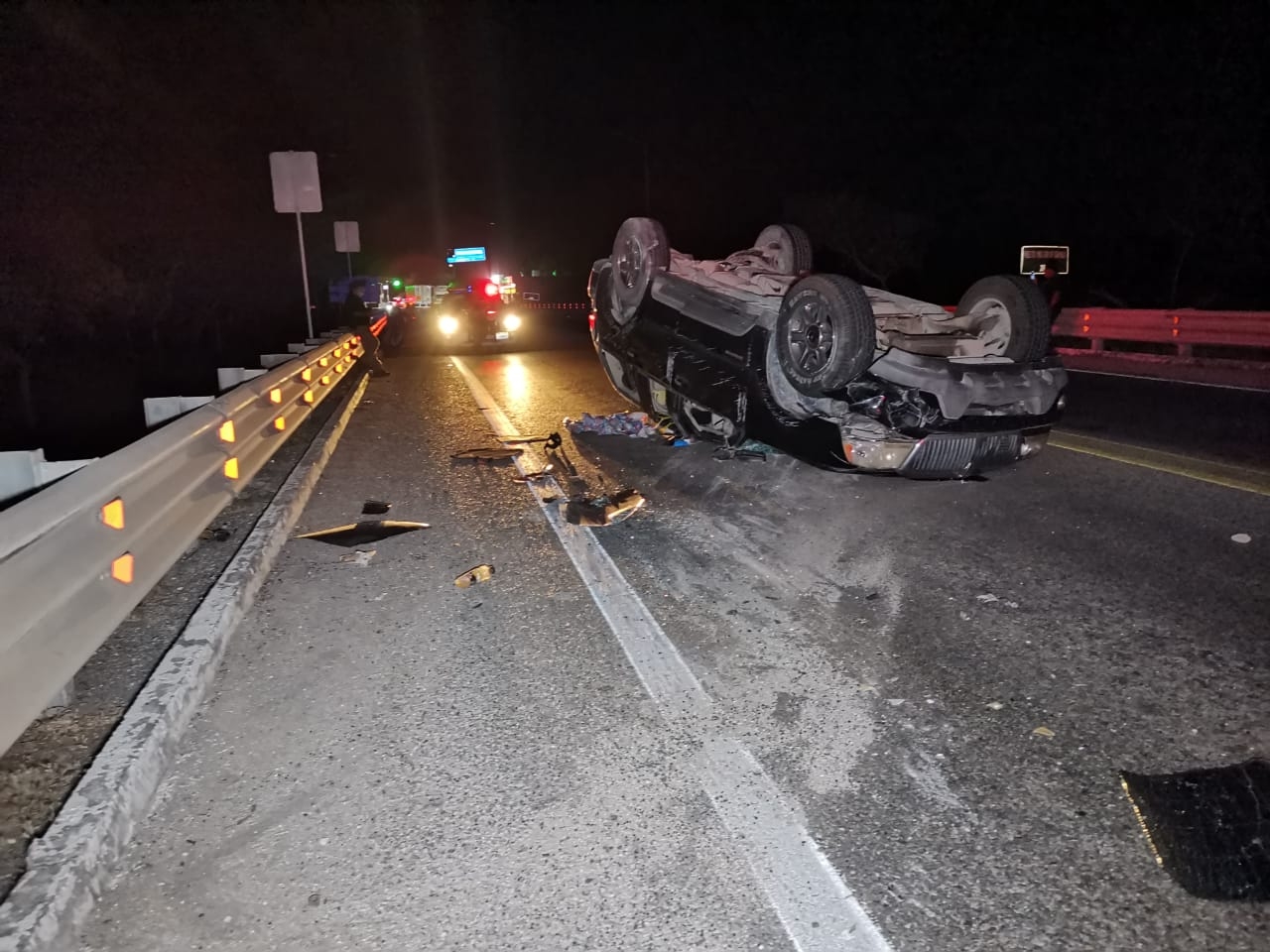 Los testigos del accidente indicaron que el conductor y los 3 pasajeros que venían a bordo lograron salir ilesos
