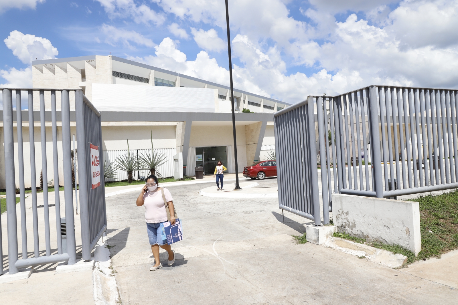 Personal del Gobierno del Estado de Yucatán del IMSS se han comunicado con ella con la promesa de turnar su caso Personal del Gobierno del Estado de Yucatán del IMSS se han comunicado con ella con la promesa de turnar su caso