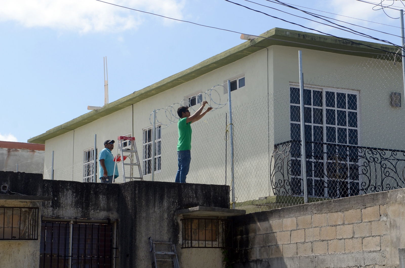 Los habitantes aseguran sus casas para evitar delitos en Cancún