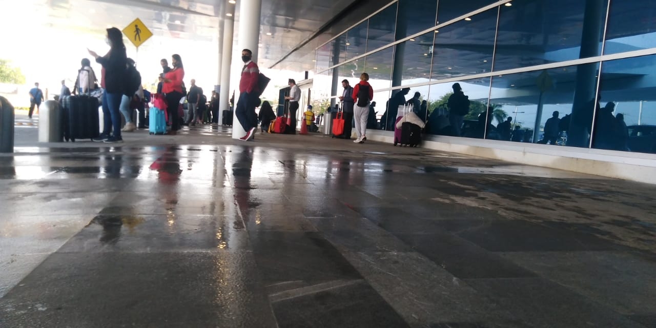 Encargados de la limpieza recogieron todo el desecho