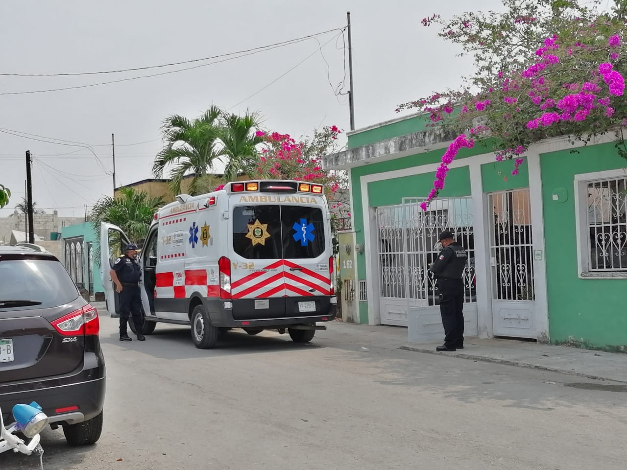 Abuelito se desmaya por golpe de calor en Kanasín