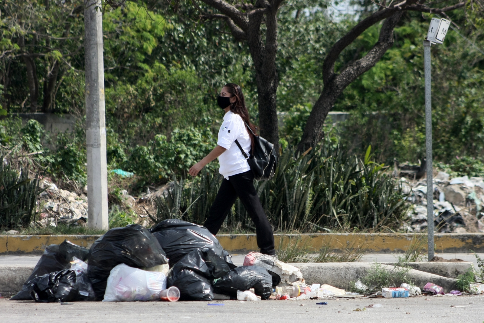 Habitantes exigen pronta atención al problema de basura Habitantes exigen pronta atención al problema de basura