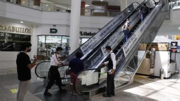 Las 14 plazas comerciales de la capital yucateca podrán incrementar el aforo de su capacidad de 30% hasta el 75%