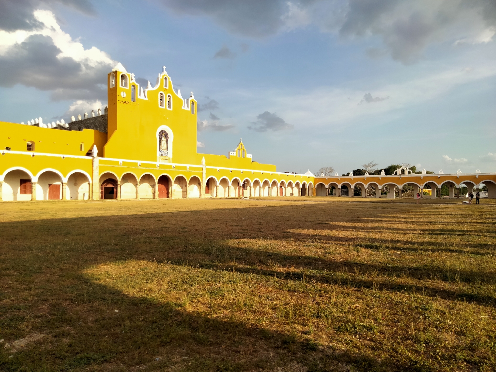 Declaran Patrimonio Cultural al Convento Franciscano del Pueblo Mágico de Izamal