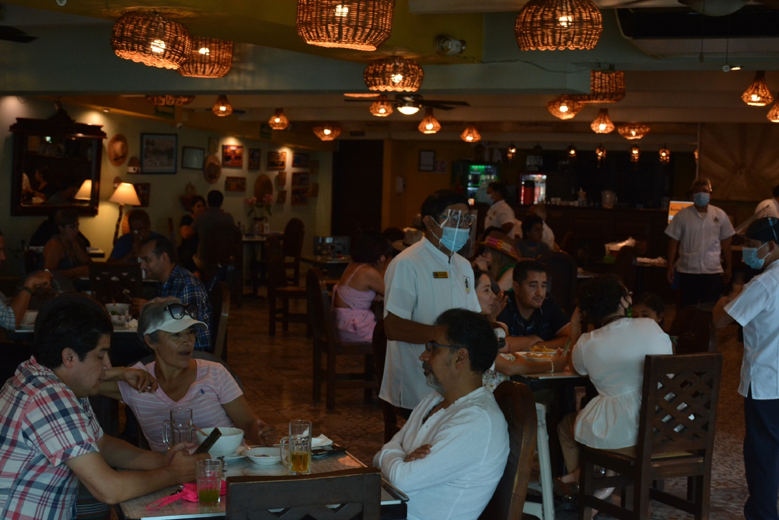 Se observó mayor dinamismo en los restaurantes y en los comercios del primer cuadro del Centro Histórico de Mérida