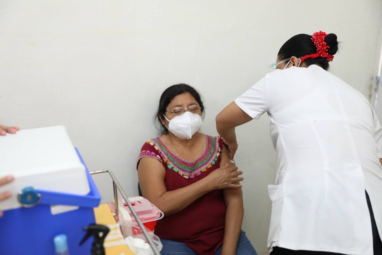 La dependencia estatal indicó que en estas demarcaciones se estima administrar 33,280 dosis, de las cuales 11,056 son de la farmacéutica Sinovac La dependencia estatal indicó que en estas demarcaciones se estima administrar 33,280 dosis, de las cuales 11,056 son de la farmacéutica Sinovac