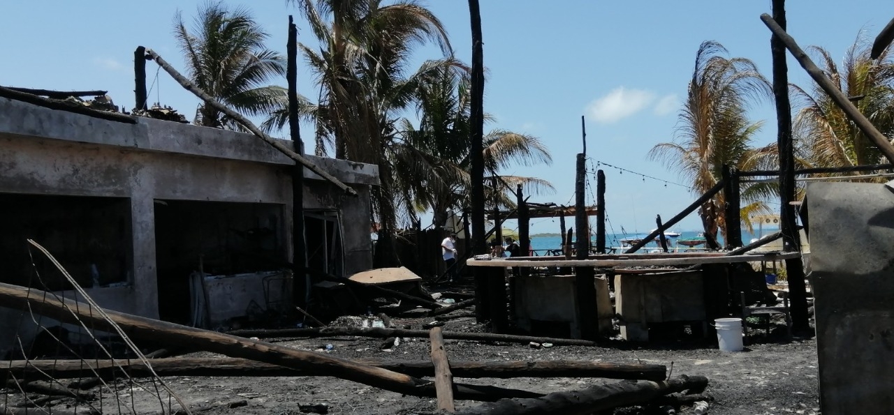 Mocambo, negocio donde surgió el fuego, fue asegurado el día de ayer por la FGE
