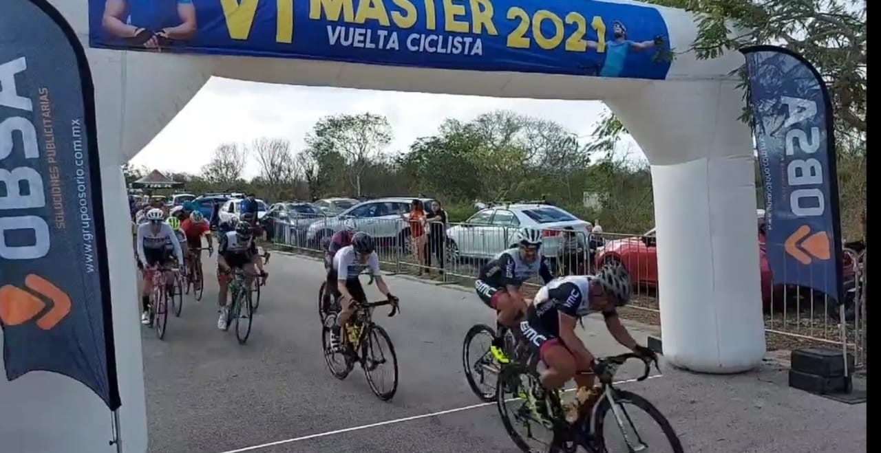 La salida y meta de la competencia yucateca se localizó en el Parque Científico