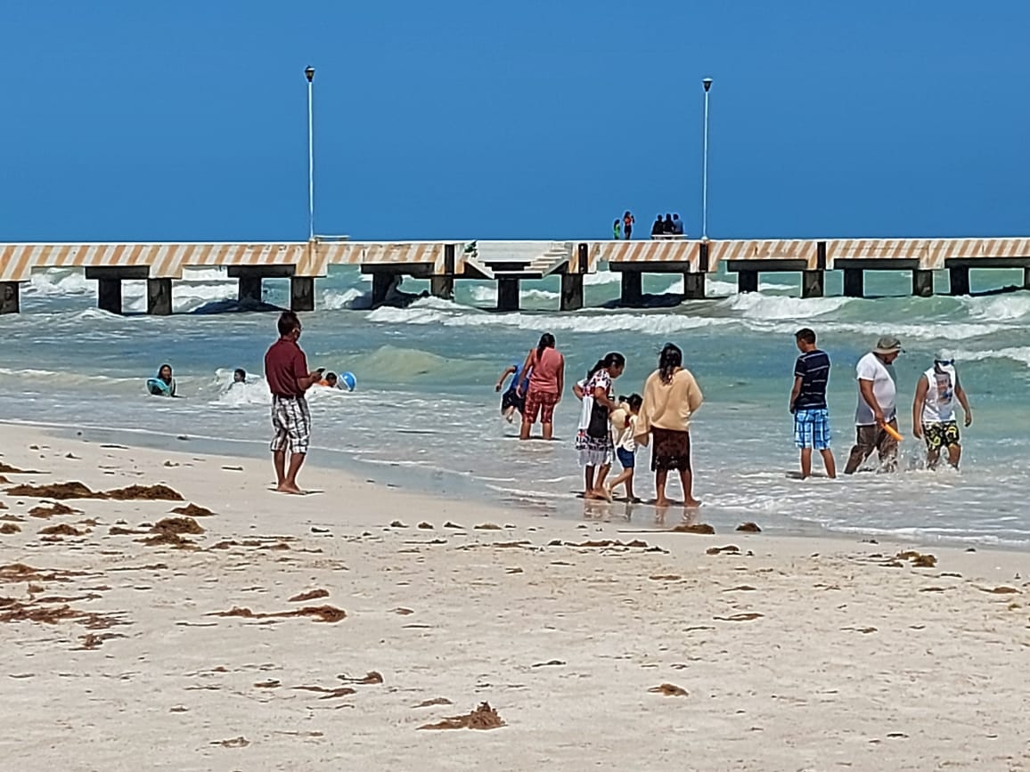 El Cuyo fue uno de los puertos que recibió más turistas el fin de semana, en comparación con otras costas del Estado que estuvieron cerradas al público