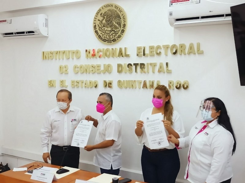 El artículo 209 de la Ley General de Instituciones y Procedimientos Electorales establece que queda suspendida toda difusión de acciones de gobierno