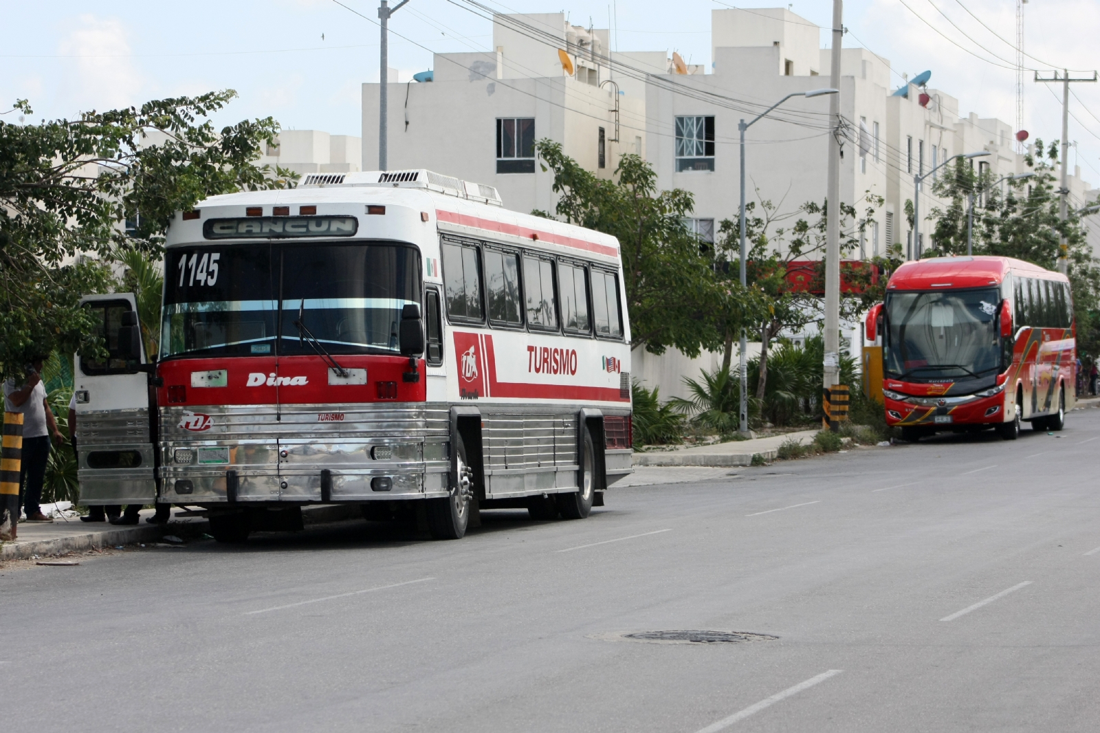 Los autobuses de tercera clase aumentaron sus salidas Los autobuses de tercera clase aumentaron sus salidas