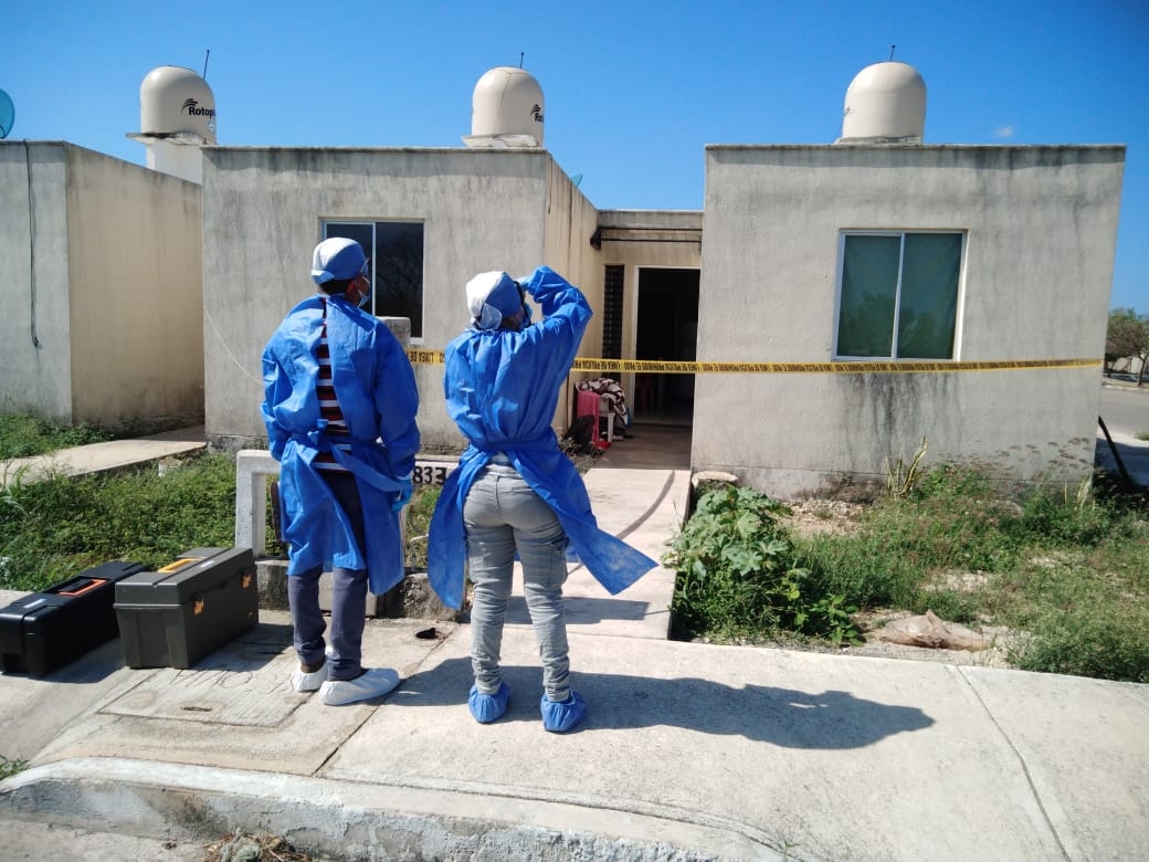 El cuerpo fue encontrado por una vecina, por lo que dio parte a las autoridades policiales El cuerpo fue encontrado por una vecina, por lo que dio parte a las autoridades policiales