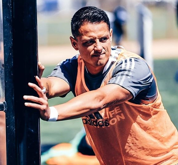 Javier Hernández durante los entrenamientos con el L.A. Galaxy