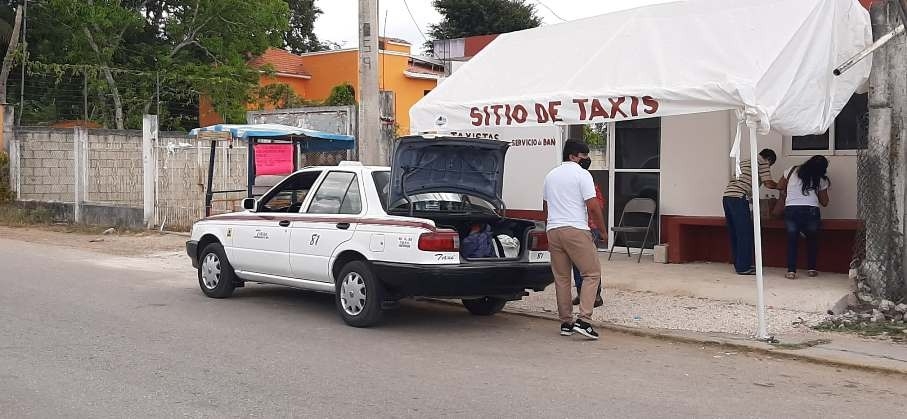 Taxistas de Lázaro Cárdenas no tienen como renovar sus unidades pese a solicitud del Imoveqroo