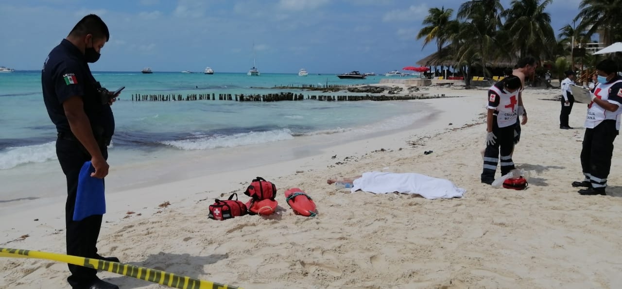 El menor falleció ahogado hoy en Playa Norte El menor falleció ahogado hoy en Playa Norte