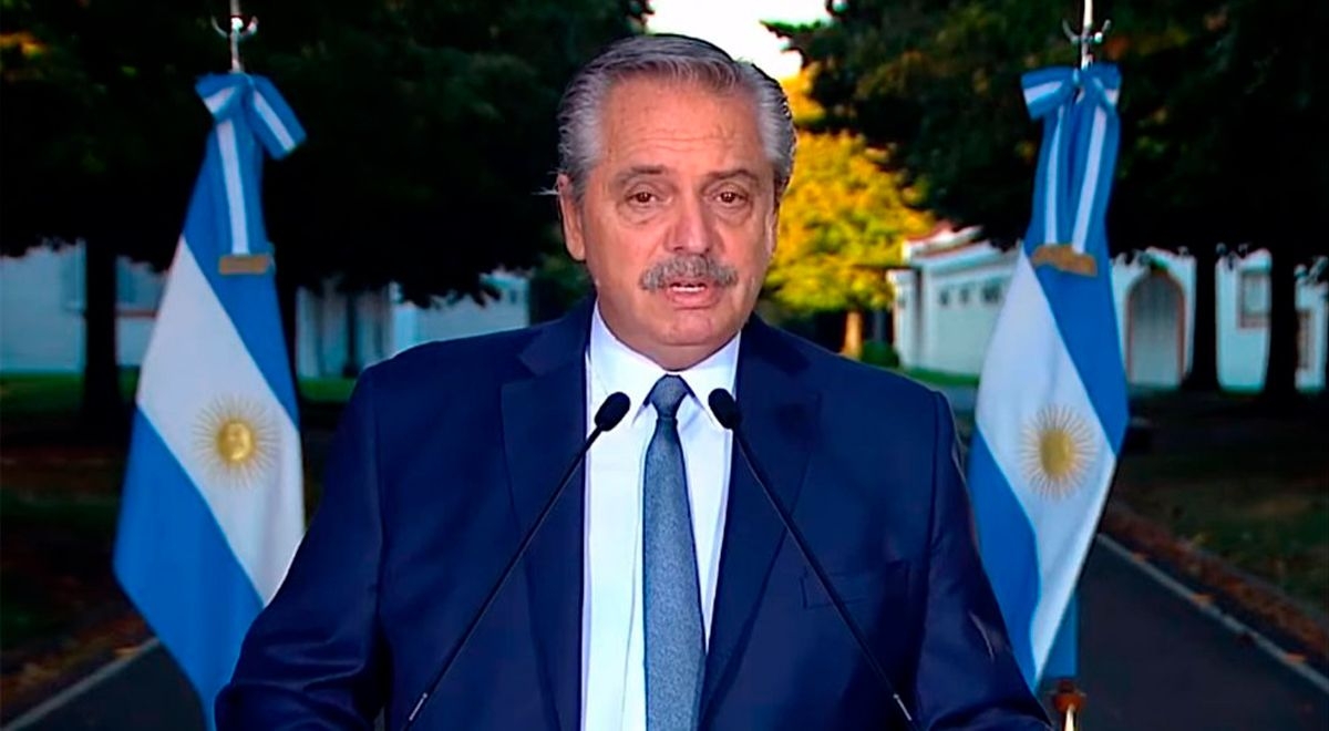 Presidente de Argentina decreta nuevas restricciones de cierre por tres semanas tras aumento de casos COVID-19 Presidente de Argentina decreta nuevas restricciones de cierre por tres semanas tras aumento de casos COVID-19