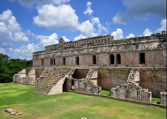 Kabah, el palacio de los Mascarones y del dios Chaac