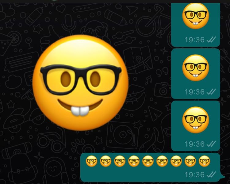 Este es el significado del emoji de la carita nerd con lentes en WhatsApp