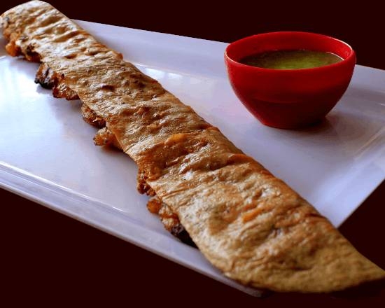 Los machetes, 'quesadillas gigantes' que debes probar en CDMX