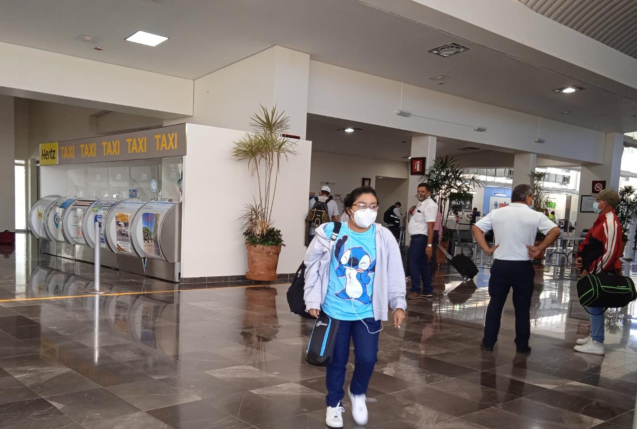 Aeroméxico es de las empresas que más disminución de pasajeros ha registrado desde las vacaciones de Semana Santa a la fecha
