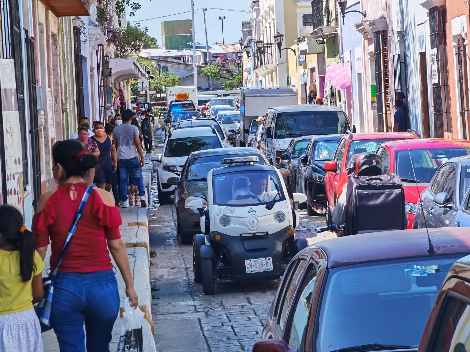 Los daños materiales fueron estimados en cerca de los dos mil pesos Los daños materiales fueron estimados en cerca de los dos mil pesos