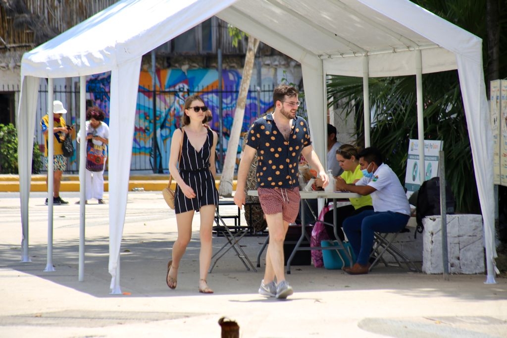 Hasta los turistas desacatan protocolos sanitarios