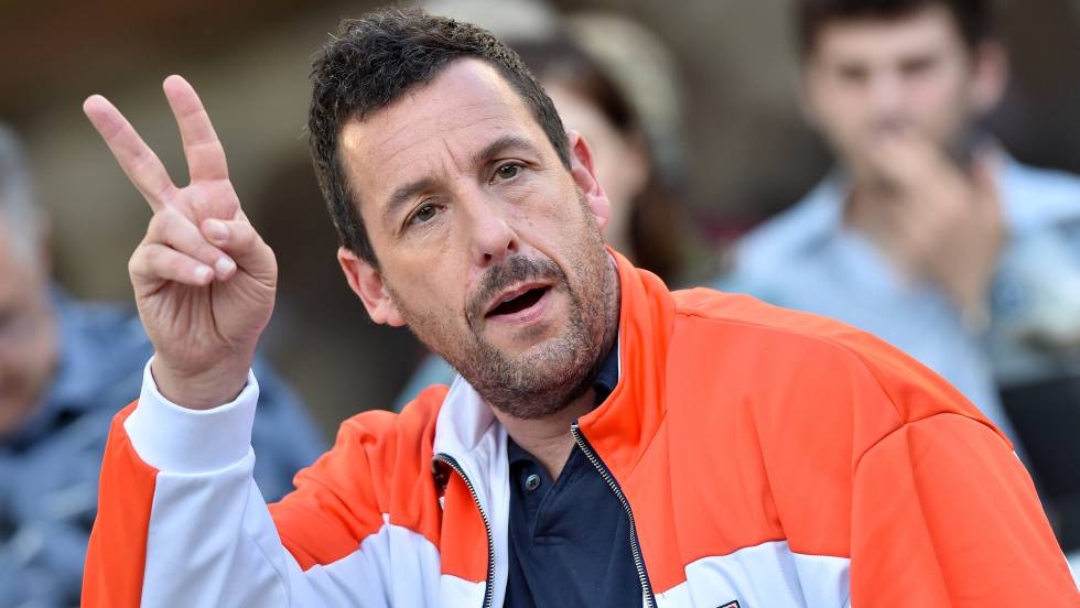 “¡No podría estar más emocionada! ¡Gracias, Adam Sandler!” expresaba la chica al encontrarse con el actor “¡No podría estar más emocionada! ¡Gracias, Adam Sandler!” expresaba la chica al encontrarse con el actor