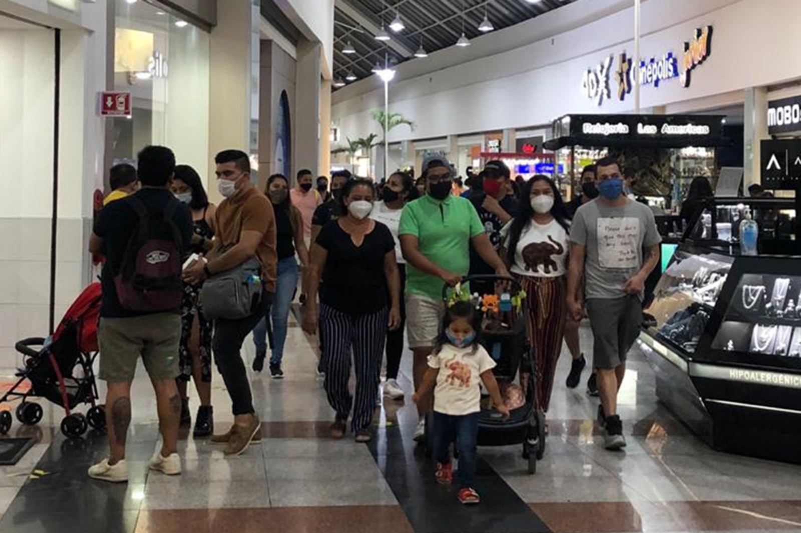 Los habitantes no han respetado los aforos permitidos