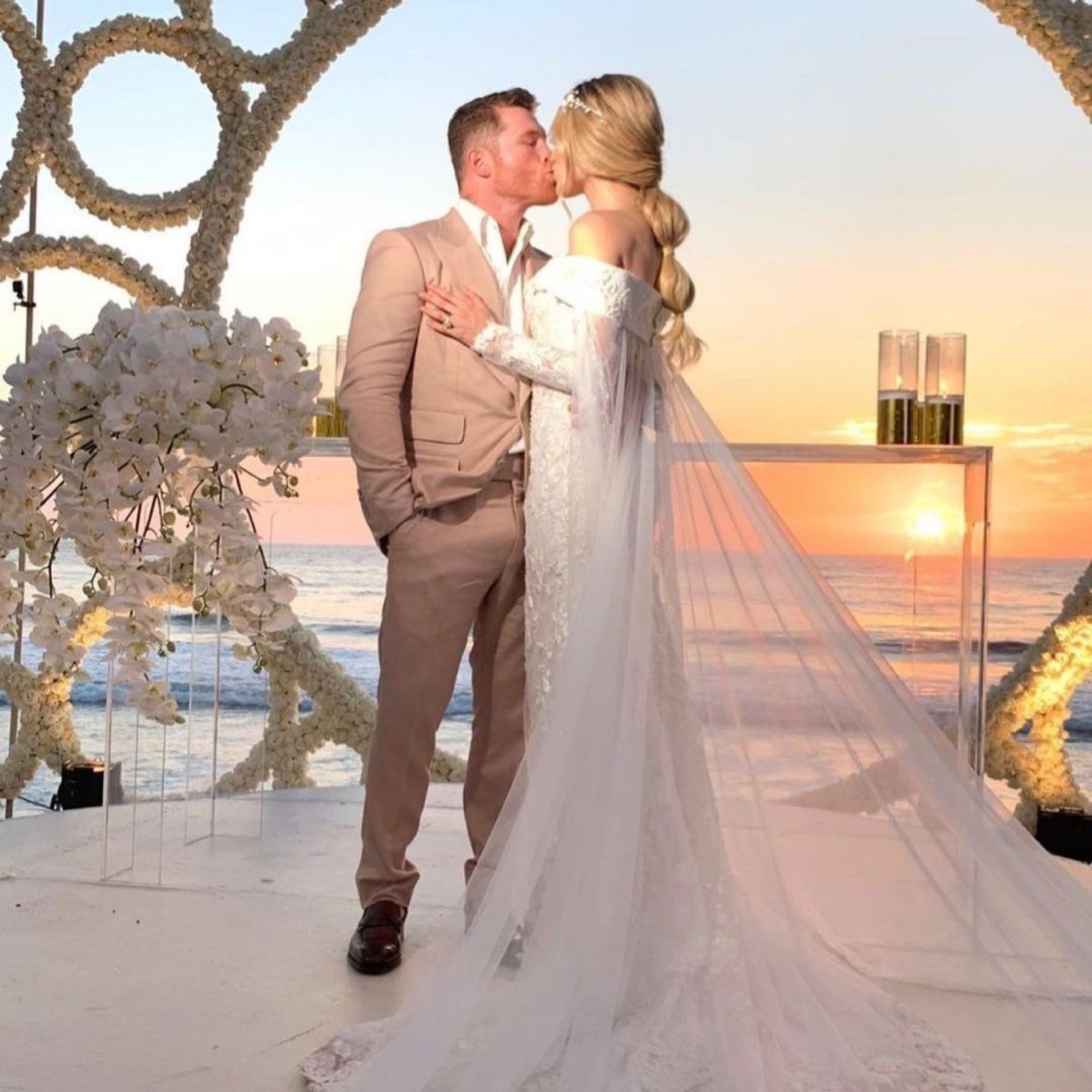 “Canelo” Álvarez se casó con Fernanda Gómez en un lugar exclusivo de Punta Mita, en Nayarit