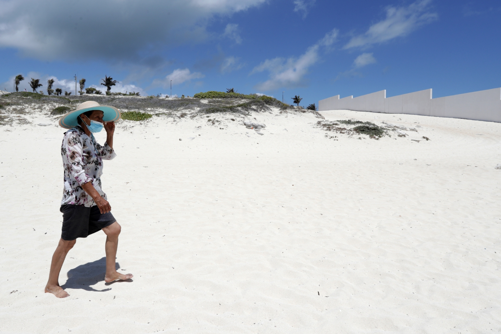 En Playa Delfines no hay ninguna zona destina a la anidación de tortugas