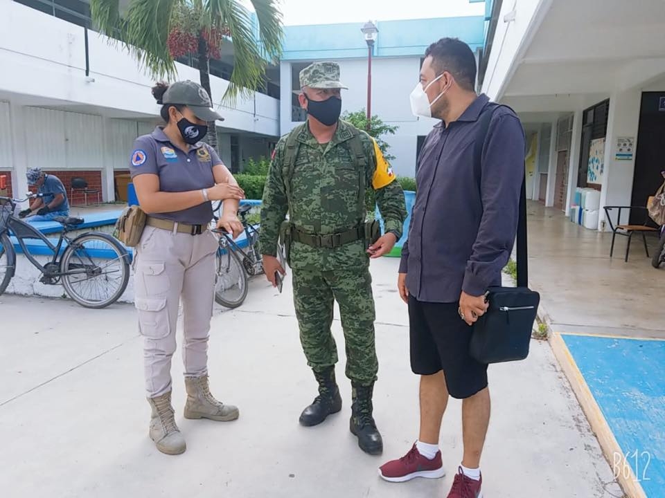 No pueden verificar las escuelas que sirven como albergues porque están cerradas