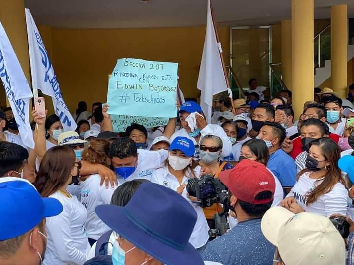 La excandidata a diputada se agregó al equipo de campaña del expriista ayer domingo