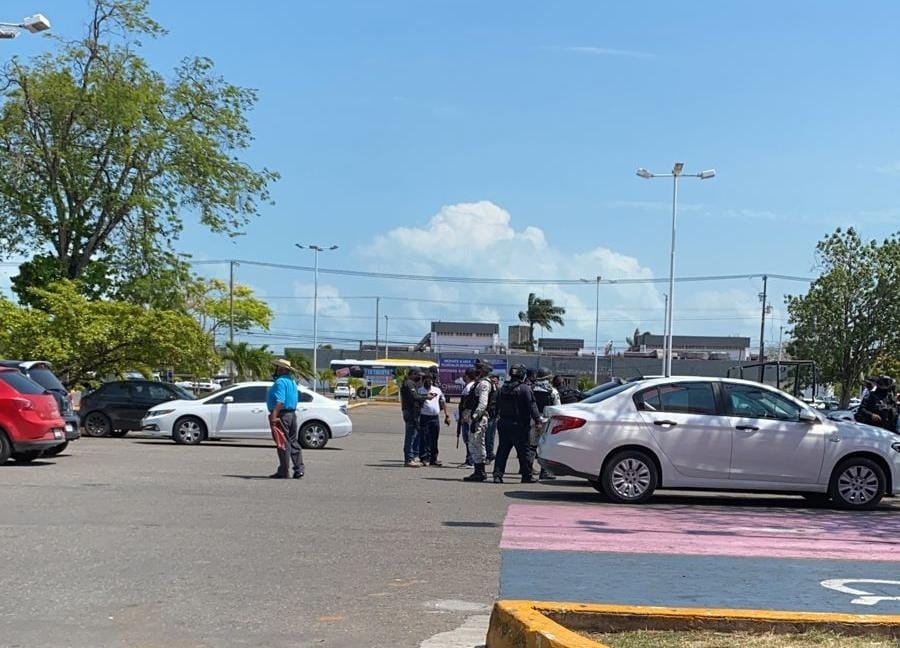 Algunas versiones señalan que se realizaron al menos dos disparos en el lugar de los hechos