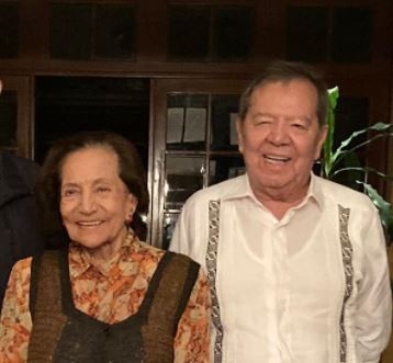 Muñoz Ledo e Ifigenia Martínez