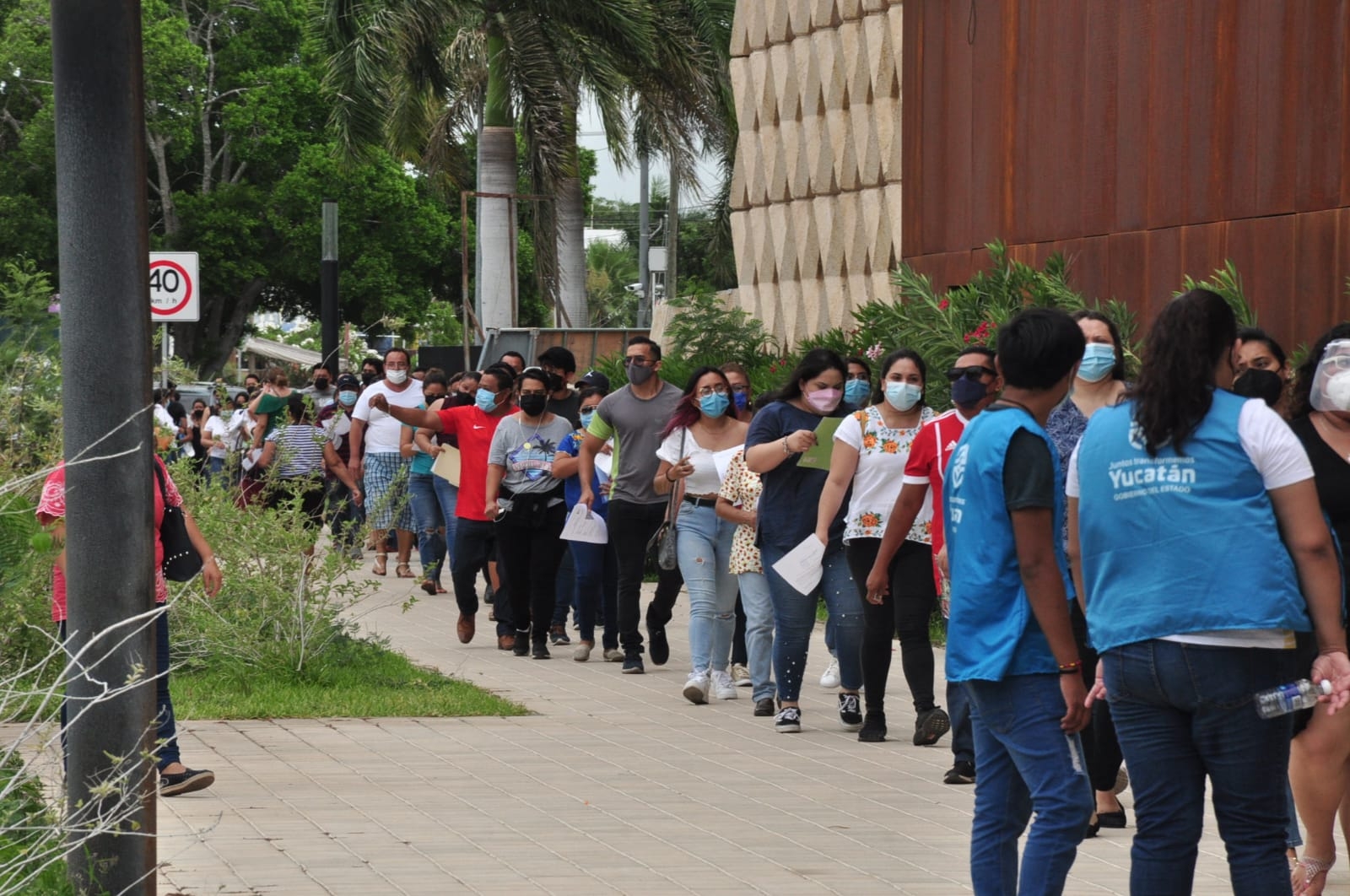 Se espera aplicar 110,500 dosis para cubrir a la población de 60 años y más en Mérida Se espera aplicar 110,500 dosis para cubrir a la población de 60 años y más en Mérida