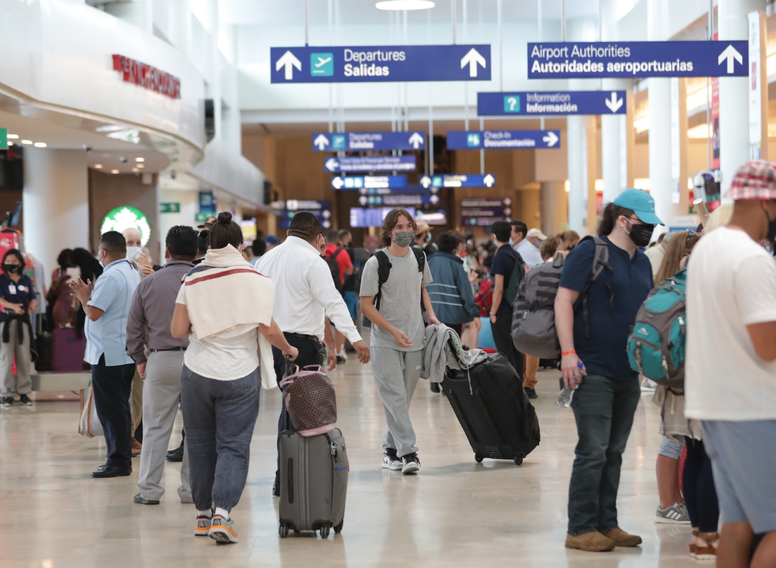 Transportará a más de mil 200 pasajeros entre ambos destinos.