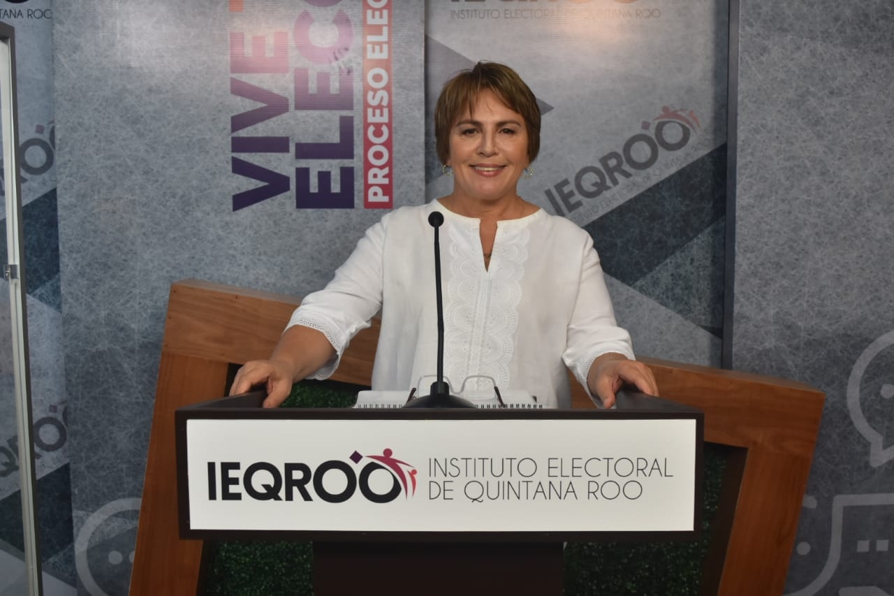 Laura Beristain se comprometió a la creación de una central de abasto para Solidaridad y mejorar la infraestructura urbana