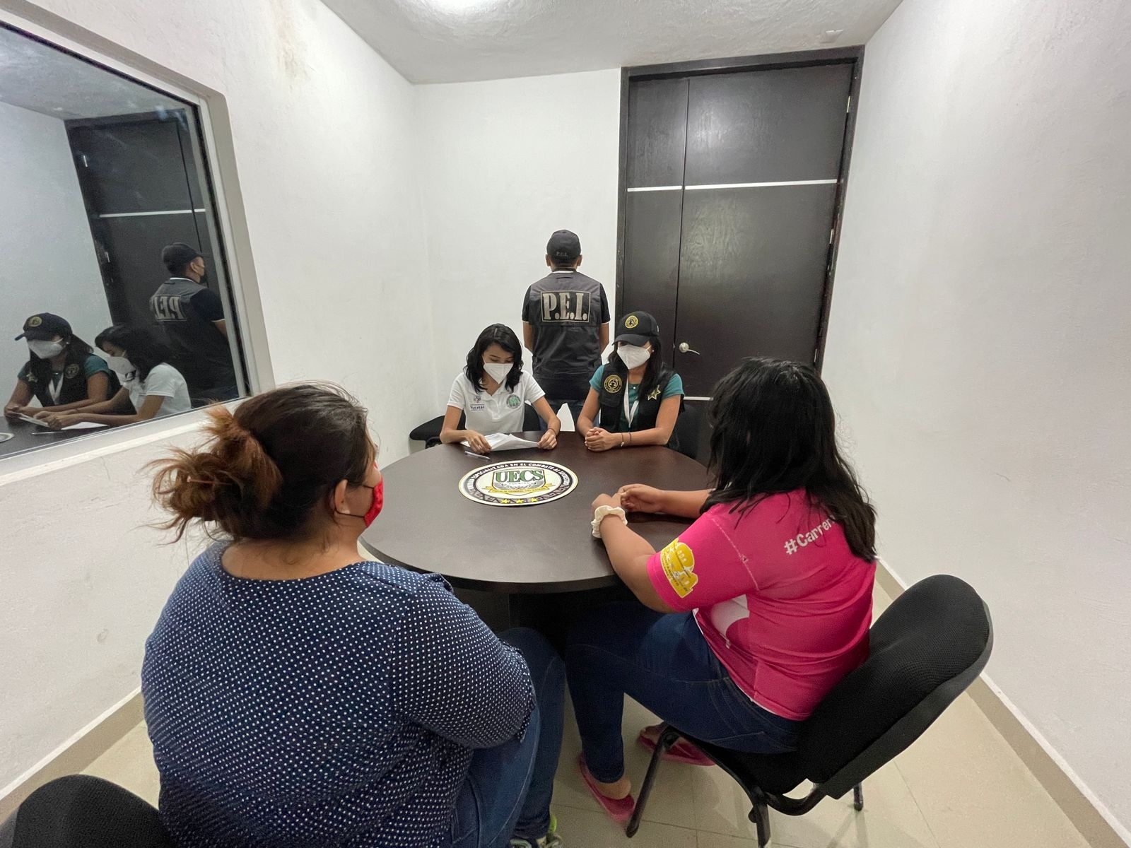 La autoridad dio aviso a los padres de la menor para que acudieran a la FGE