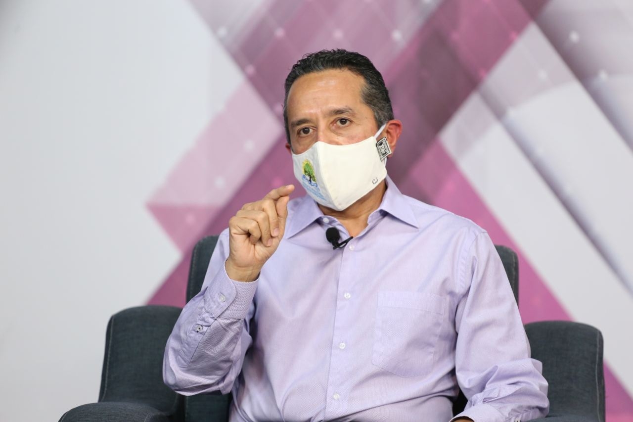 Critican a Carlos Joaquín