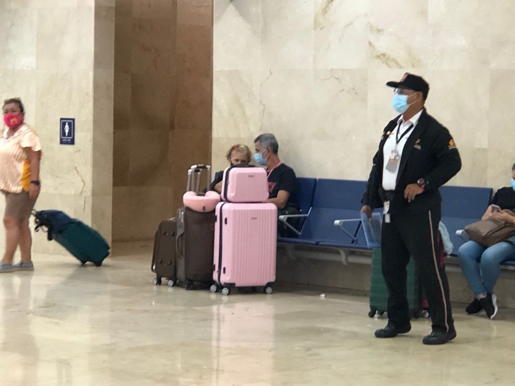 Los dos turistas brasileños no podrán viajar este lunes Los dos turistas brasileños no podrán viajar este lunes
