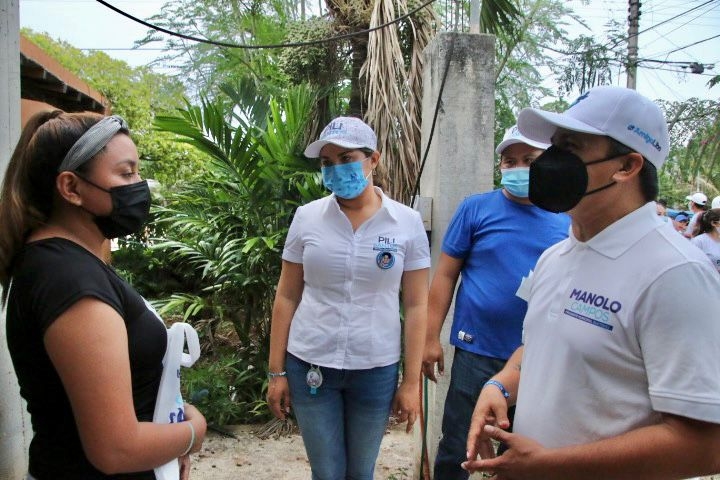 Pili Santos visitó los 22 municipios que integran el Distrito XV Pili Santos visitó los 22 municipios que integran el Distrito XV