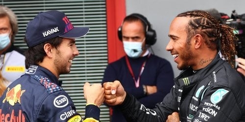 "A mí esto no me deja ninguna lección, pero definitivamente a mi equipo sí"- Lewis Hamilton