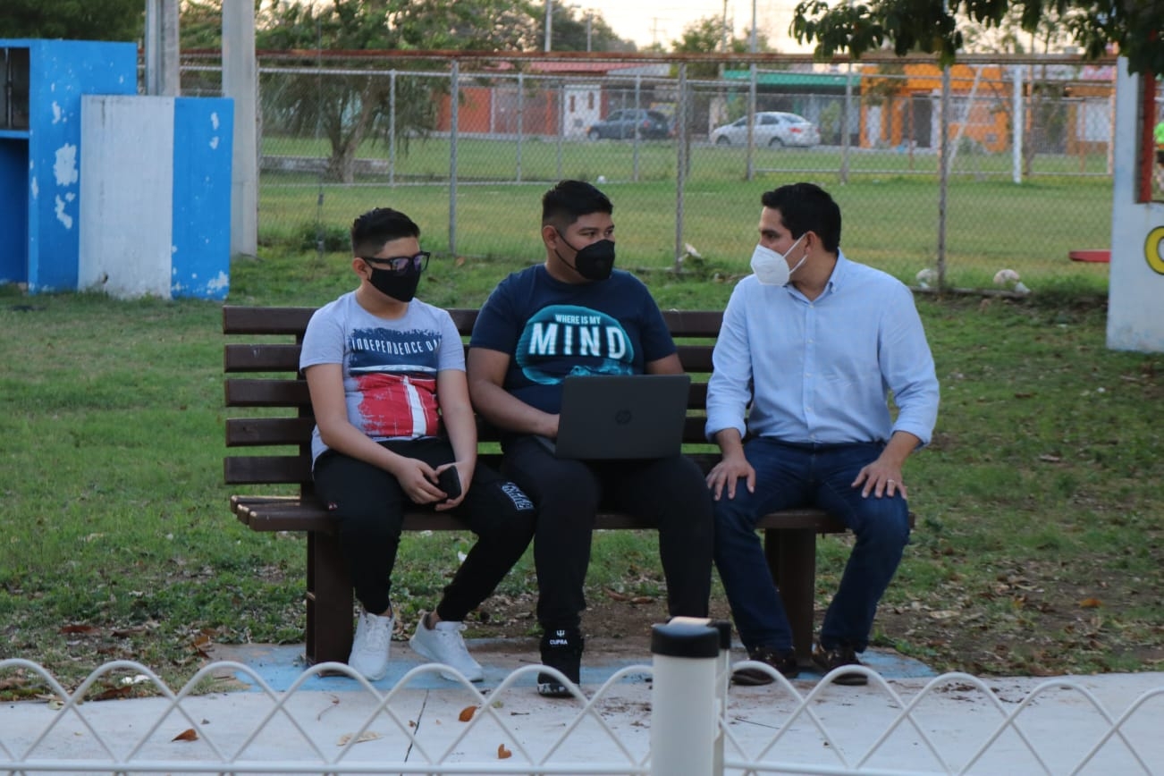 Chucho Pérez Ballote apuesta por internet e infraestructura en todos los parques para estudiantes Chucho Pérez Ballote apuesta por internet e infraestructura en todos los parques para estudiantes
