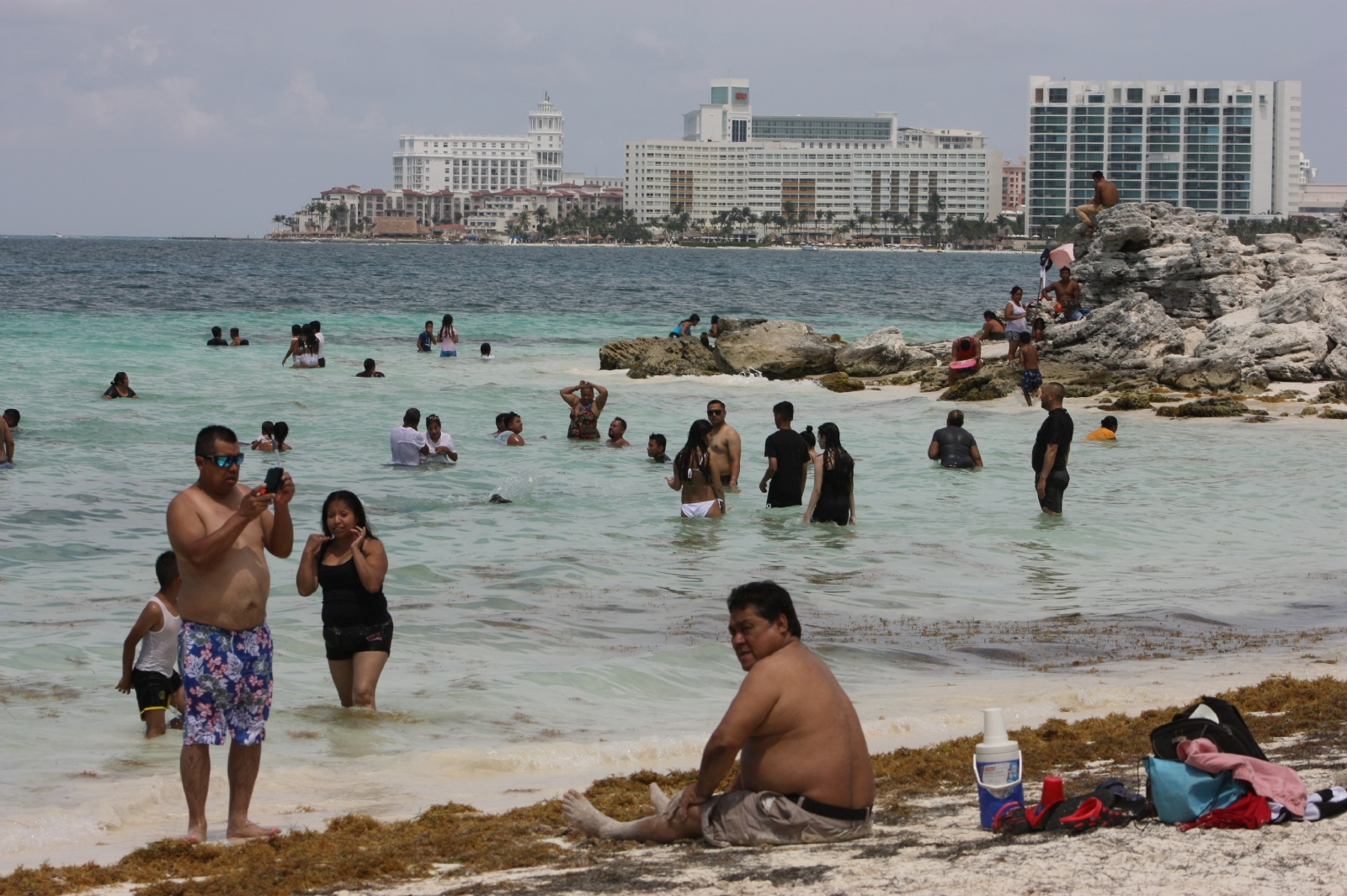 Playas de Cancún, posible foco de contagio Playas de Cancún, posible foco de contagio