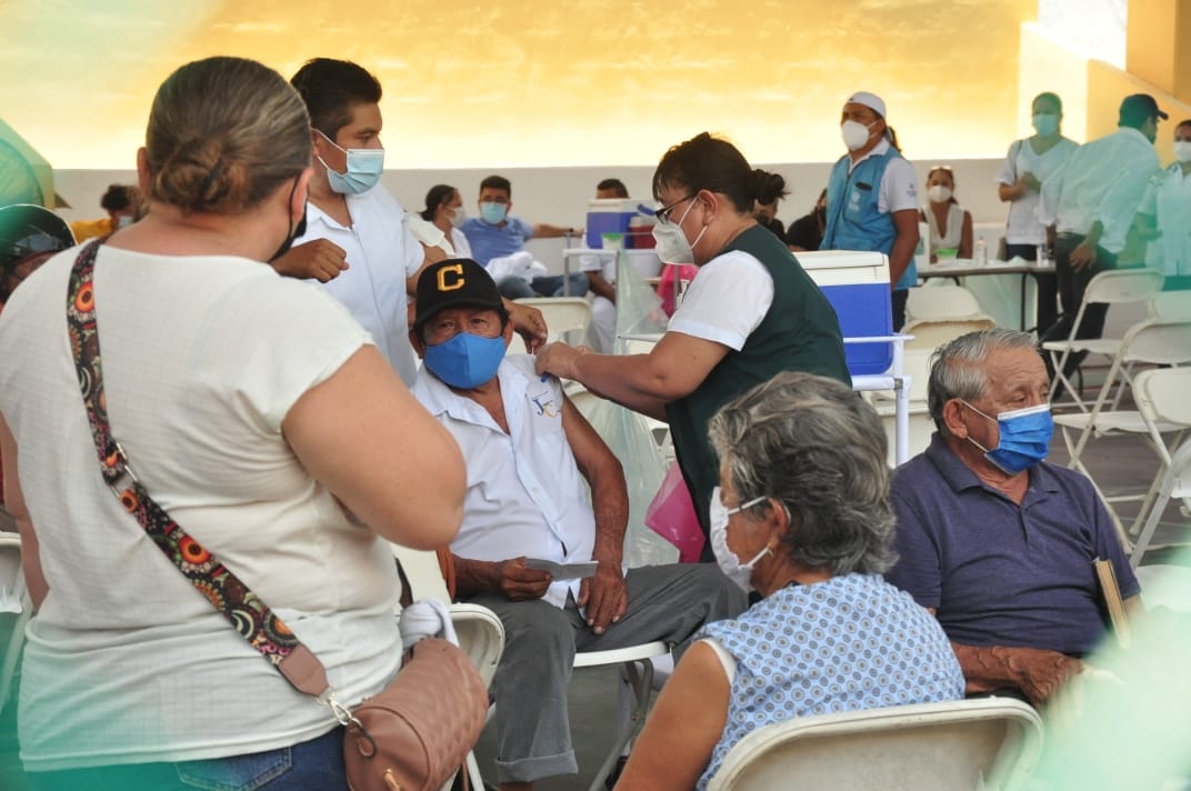 La primera jornada de esta etapa de vacunación se desarrolló sin mayores incidentes