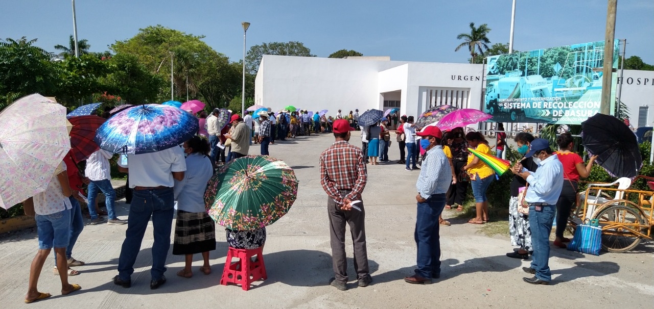 Ligero retraso en aplicación de vacunas en Palizada