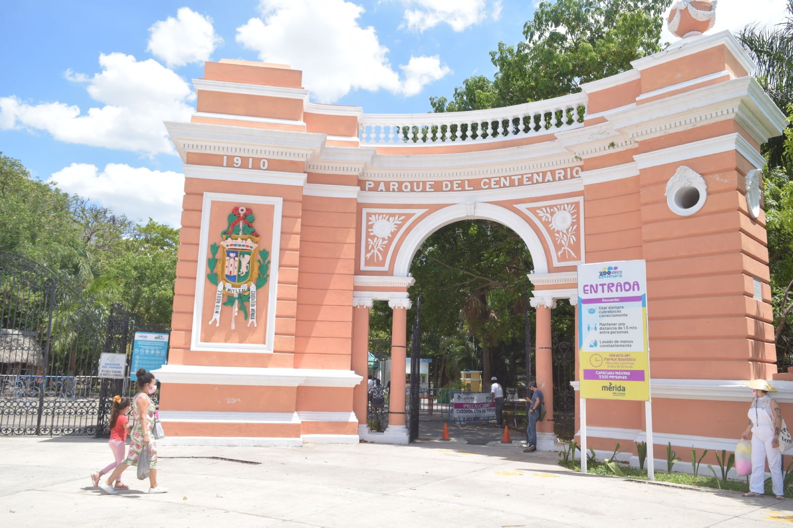 El trenecito es de las mejores atracciones del parque zoológico
