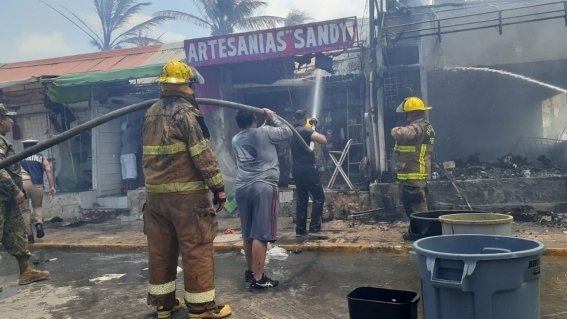 Ante incendios, exigen mejor equipo para los cuerpos de bomberos de Quintana Roo